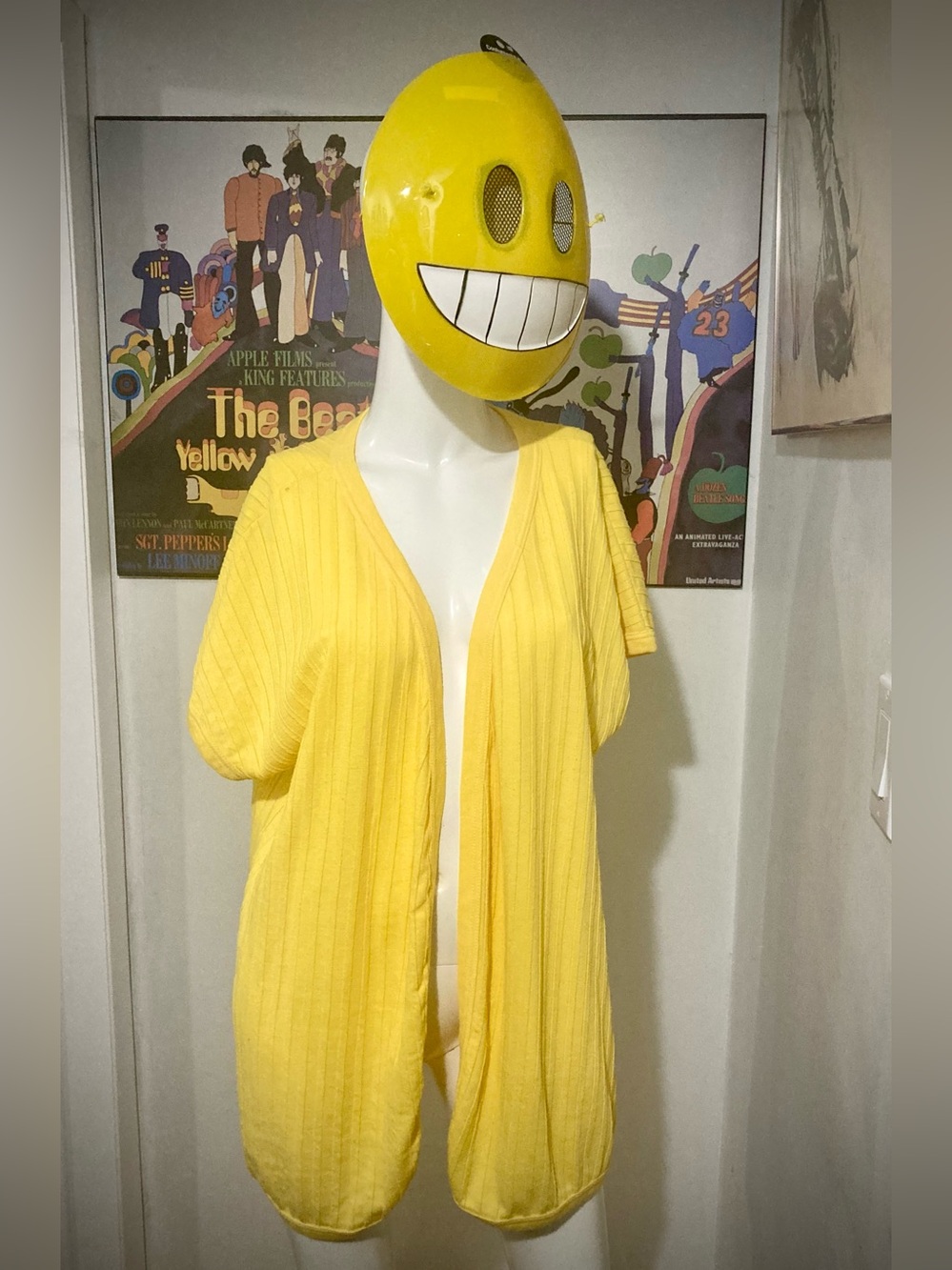 Adult Easy 2pc Smile Emoji Value-Added Costume Kit
